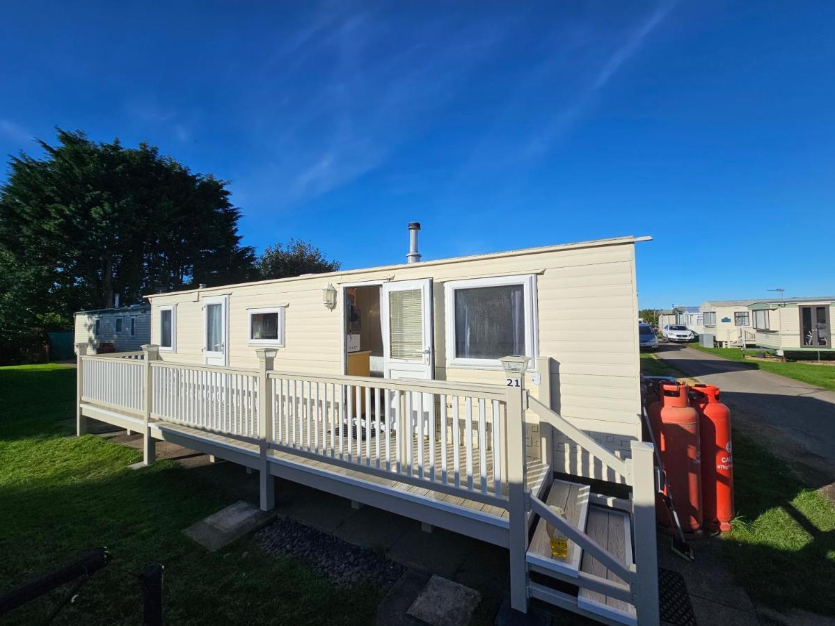 Destiny Caravan Hire * Skegness